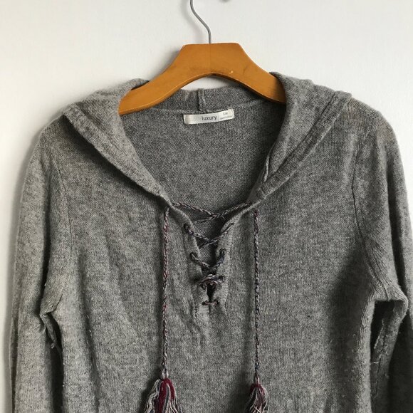 Subtle Luxury Cashmere Sweater Hooded Long Sleeve Kangaroo Pockets Womens S/M - Picture 2 of 8